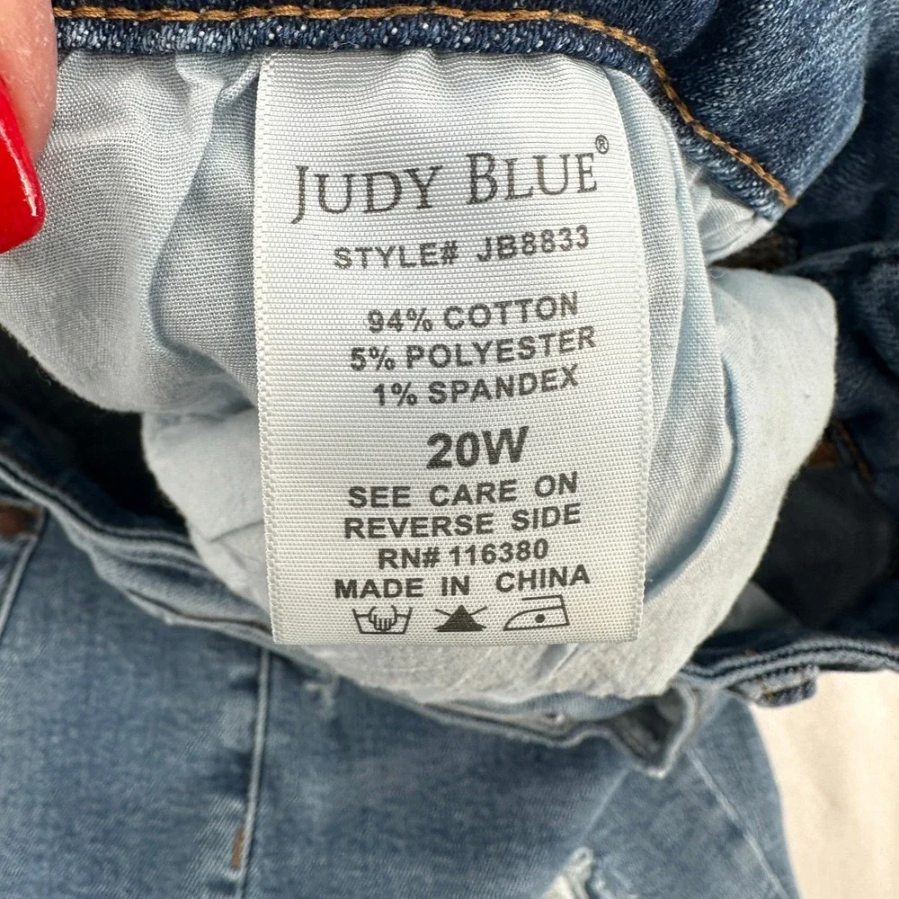 Judy Blue Jeans Relaxed Fit Distressed Blue Denim Crop Pants Y2K Women's 20W